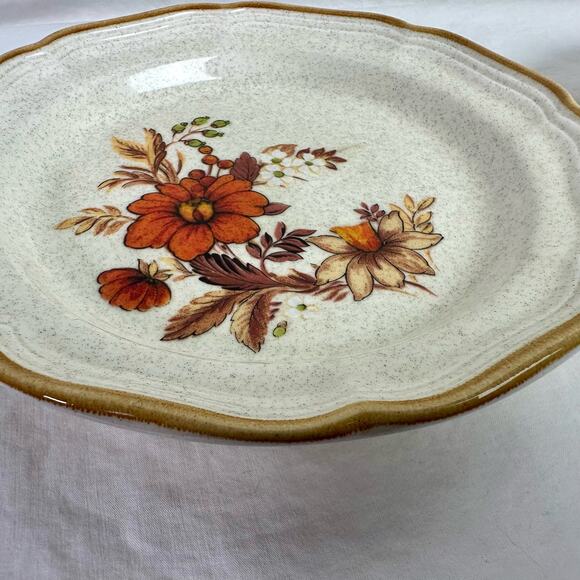 Mikasa VTG Garden Club Harvest Bouquet EC 455 Set 2 Stoneware Floral 8" Plates - Picture 5 of 8